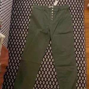 loft, army green size 12 Tall